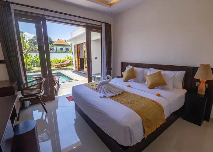 The Tjindra Mata 2 Bedroom Private Pool Ubud ベッド・アンド・ブレックファスト パヤンガン