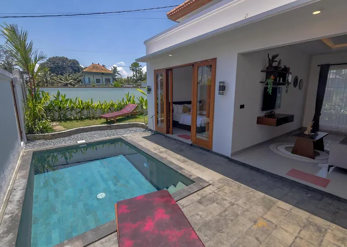 ベッド・アンド・ブレックファスト The Tjindra Mata 2 Bedroom Private Pool Ubud 4*