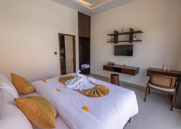 The Tjindra Mata 2 Bedroom Private Pool Ubud ベッド・アンド・ブレックファスト パヤンガン