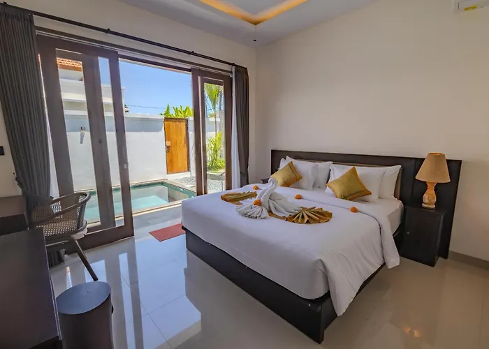 The Tjindra Mata 2 Bedroom Private Pool Ubud ベッド・アンド・ブレックファスト 4*