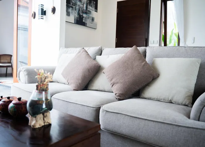 ベッド・アンド・ブレックファスト The Tjindra Mata 2 Bedroom Private Pool Ubud パヤンガン