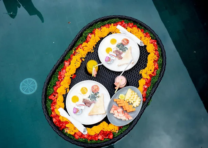 ベッド・アンド・ブレックファスト The Tjindra Mata 2 Bedroom Private Pool Ubud 4*